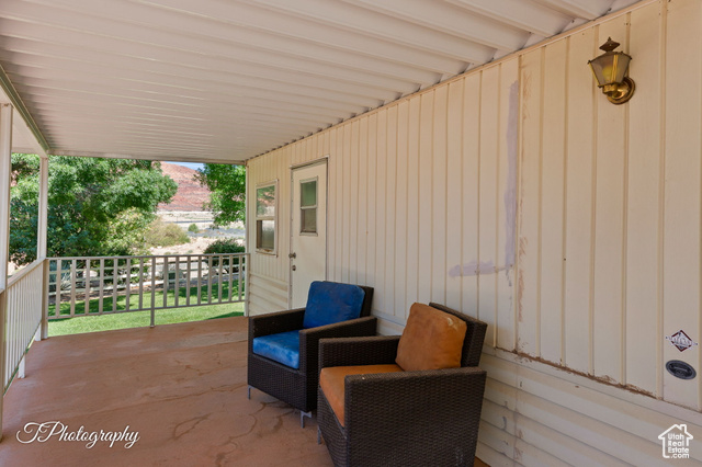 Photo 3 for MLS #2110834 at 4 Scenic Cir #4