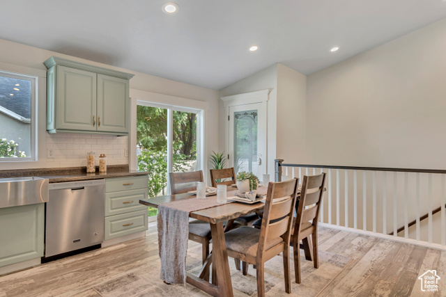 Photo 9 for MLS #2110837 at 812 S Saratoga Dr