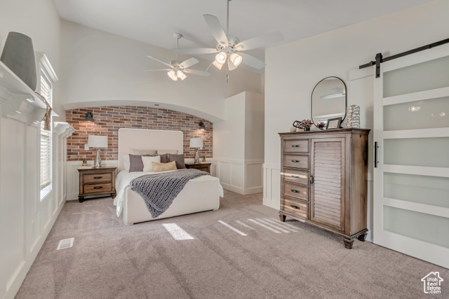 Photo 13 for MLS #2110837 at 812 S Saratoga Dr