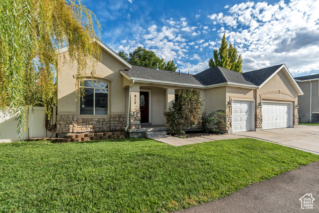 Photo 2 for MLS #2110837 at 812 S Saratoga Dr