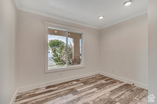 Photo 21 for MLS #2110837 at 812 S Saratoga Dr