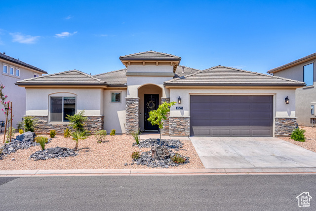 Photo 3 for MLS #2110845 at 1329 N Paseos St