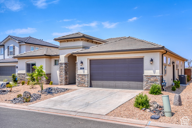 Photo 2 for MLS #2110845 at 1329 N Paseos St