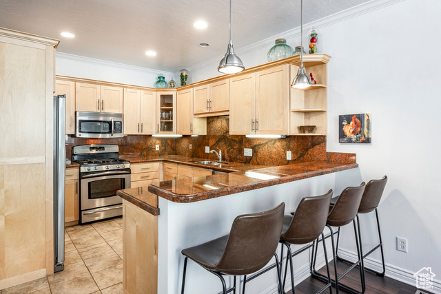Photo 8 for MLS #2110859 at 125 Daly Ave