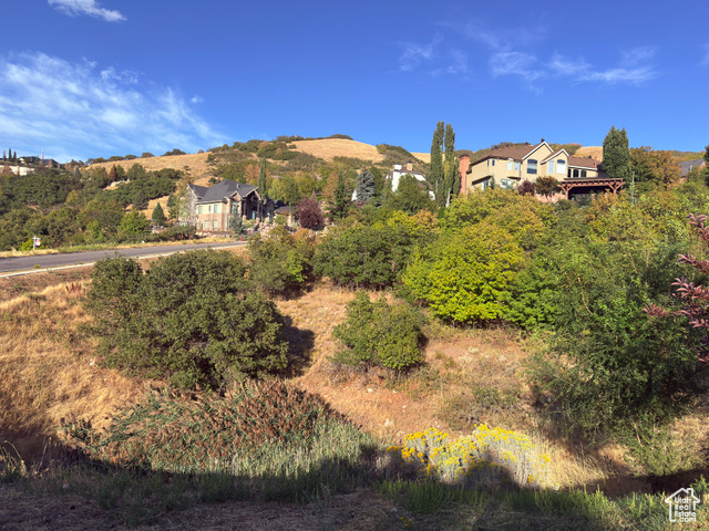 348 E HIDDEN LAKE DR, Bountiful UT 84010