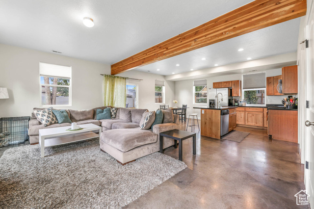 Photo 2 for MLS #2110878 at 1476 W 800 South