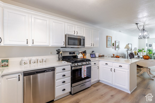 Photo 10 for MLS #2110881 at 423 S 80 West