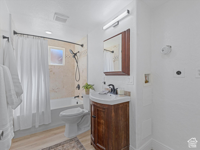 Photo 14 for MLS #2110891 at 131 E 475 North