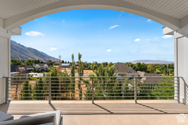 Photo 16 for MLS #2110898 at 382 E Heritage Dr