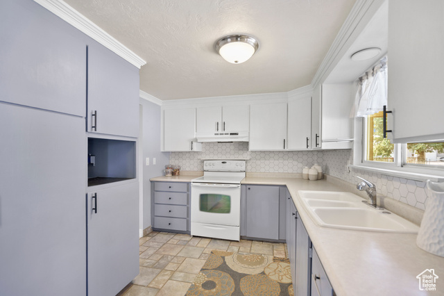 Photo 10 for MLS #2110900 at 2810 W 8750 South