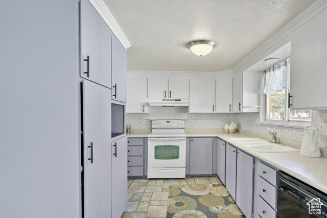 Photo 11 for MLS #2110900 at 2810 W 8750 South