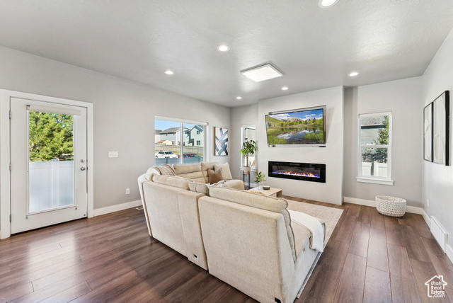 Photo 13 for MLS #2110907 at 7589 N Silver Park Dr