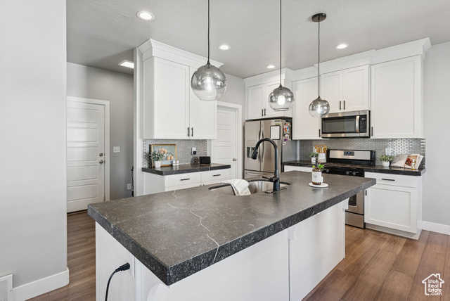 Photo 10 for MLS #2110907 at 7589 N Silver Park Dr