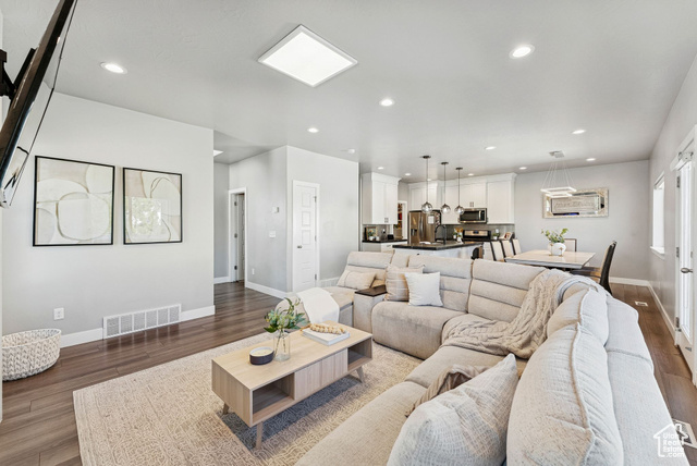 Photo 15 for MLS #2110907 at 7589 N Silver Park Dr