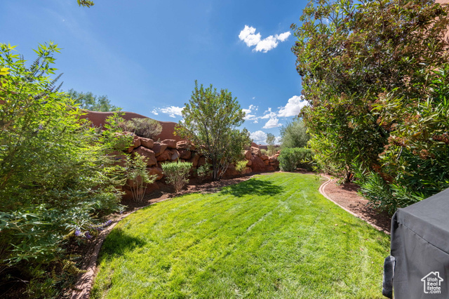 Photo 28 for MLS #2110921 at 2336 W Entrada Trl #23