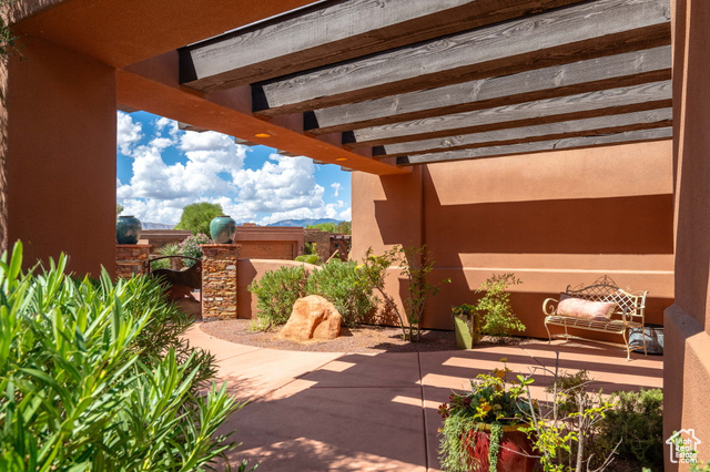 Photo 4 for MLS #2110921 at 2336 W Entrada Trl #23