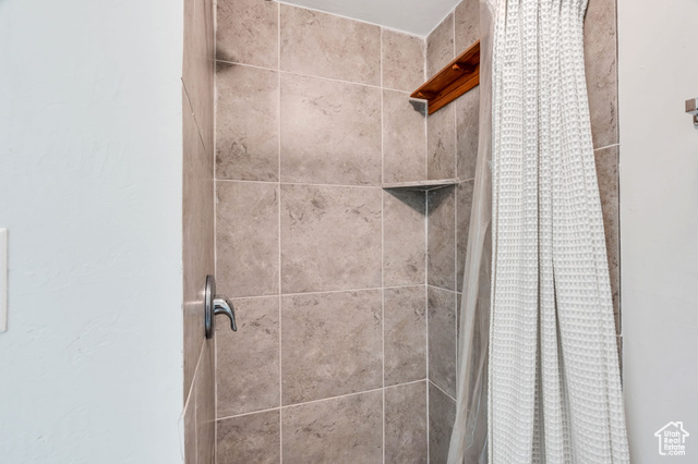 Photo 23 for MLS #2110936 at 2689 S 1700 East