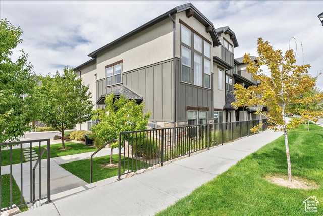 Photo 2 for MLS #2110939 at 10454 S Beetdigger Blvd