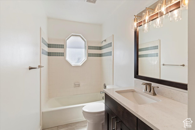 Photo 22 for MLS #2110991 at 5454 S 150 East #39