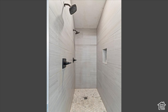 Photo 19 for MLS #2110991 at 5454 S 150 East #39