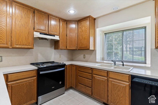 Photo 11 for MLS #2110991 at 5454 S 150 East #39