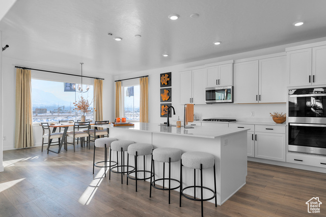 Photo 11 for MLS #2111005 at 843 N Chillingham Dr #169