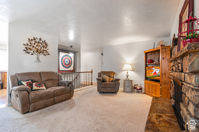 Photo 5 for MLS #2111022 at 825 N 350 East