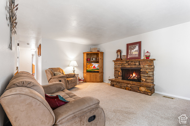 Photo 6 for MLS #2111022 at 825 N 350 East