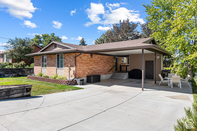 Photo 32 for MLS #2111022 at 825 N 350 East