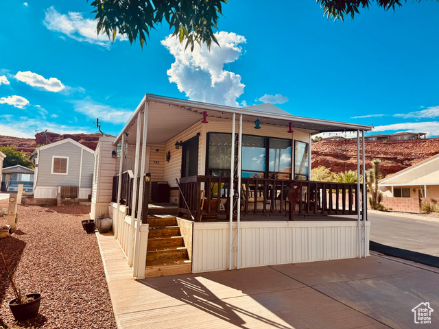 Photo 2 for MLS #2111029 at 1150 W Red Hills Pkwy #142