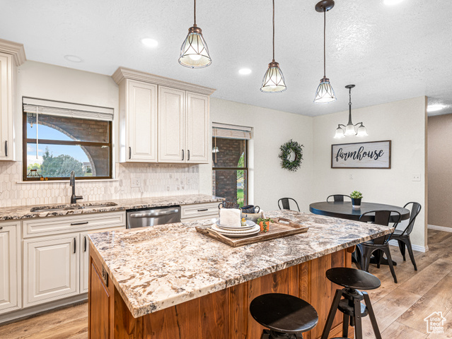 Photo 9 for MLS #2111031 at 713 S 3400 East