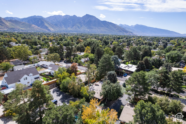 Photo 32 for MLS #2111048 at 2173 Claybourne Ave