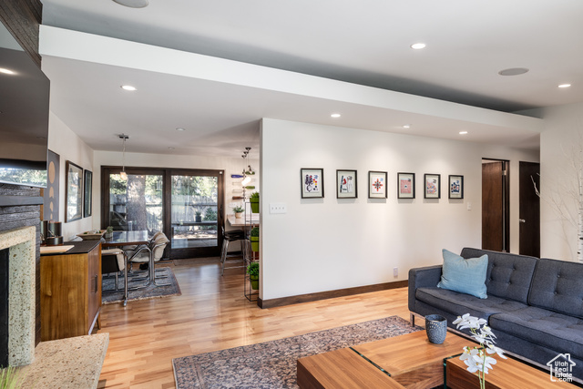 Photo 7 for MLS #2111048 at 2173 Claybourne Ave