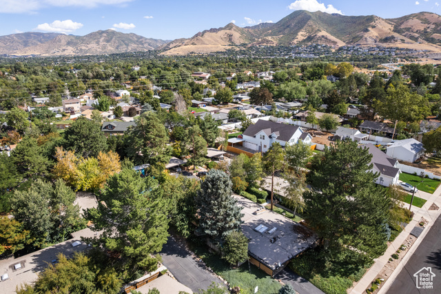 Photo 34 for MLS #2111048 at 2173 Claybourne Ave