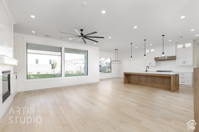 Photo 20 for MLS #2111051 at 3187 S Newport Dr