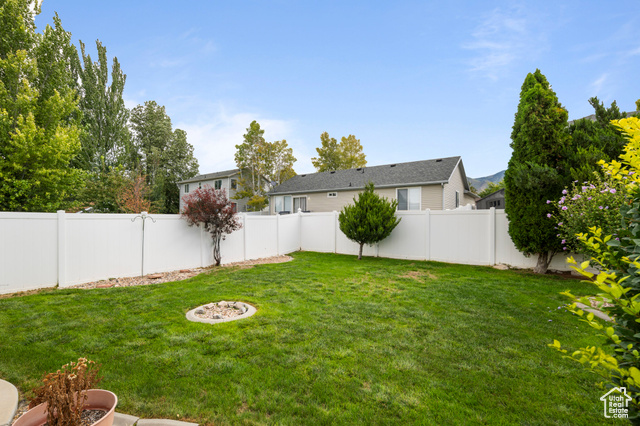 Photo 5 for MLS #2111059 at 5546 N Ardennes Way