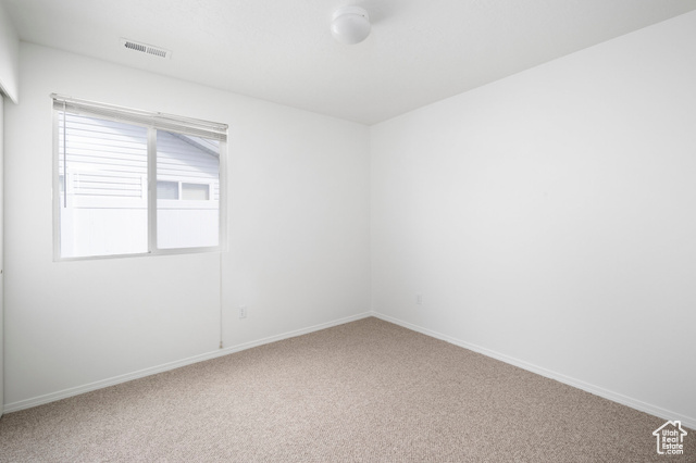 Photo 13 for MLS #2111059 at 5546 N Ardennes Way