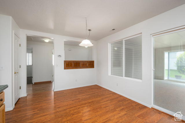 Photo 11 for MLS #2111059 at 5546 N Ardennes Way