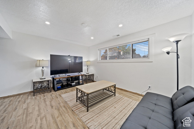Photo 16 for MLS #2111080 at 5109 W Wildrose Dr