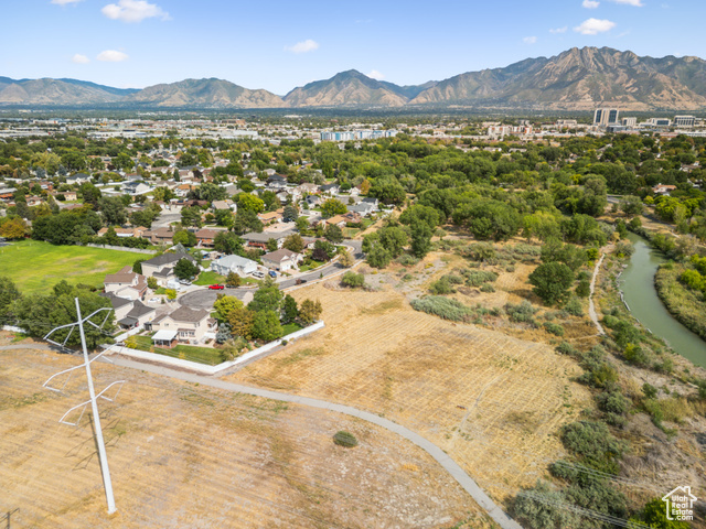 Photo 107 - 889 W Rockhill Point Cv, Taylorsville UT 84123