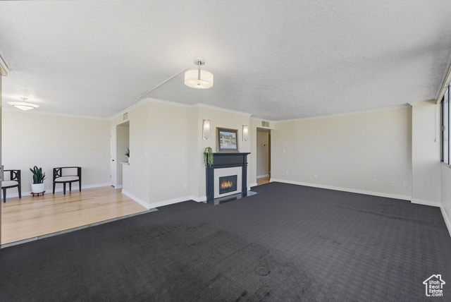 Photo 3 for MLS #2111156 at 241 N Vine St #802E