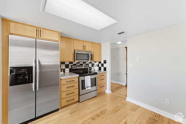 Photo 21 for MLS #2111156 at 241 N Vine St #802E