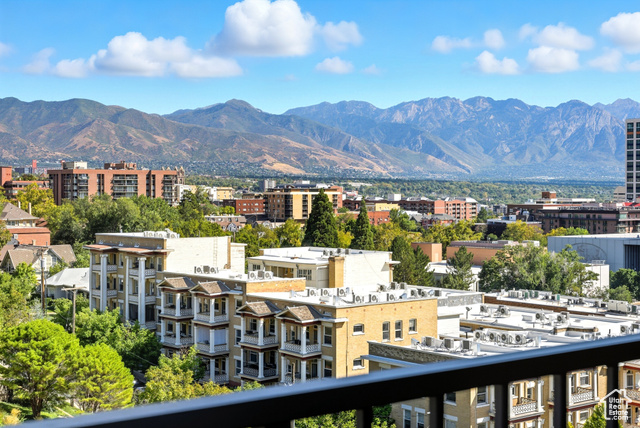 Photo 10 for MLS #2111156 at 241 N Vine St #802E