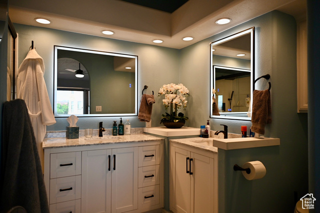 Photo 12 - 250 S Donlee Dr #J, St. George UT 84770