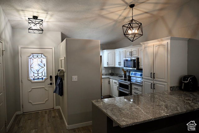 Photo 4 - 250 S Donlee Dr #J, St. George UT 84770