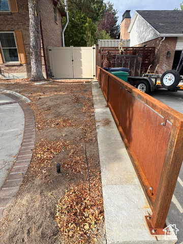 Photo 3 - 2650 E Willow Wick Dr, Sandy UT 84093