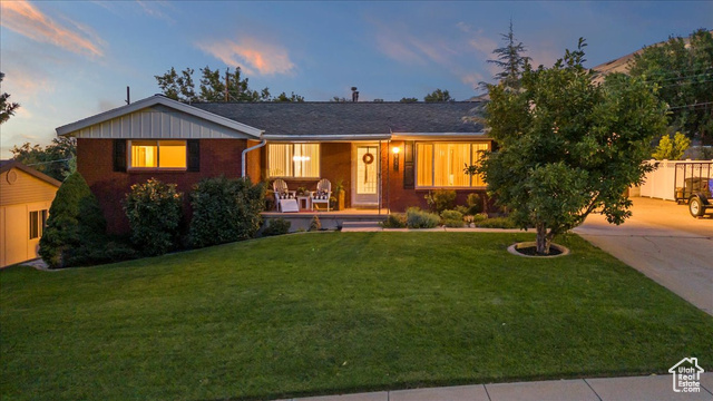 MLS #2111246                     located at 967 E 350 North,
                     Bountiful, UT