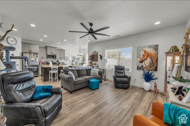 Photo 2 - 266 E 260 North, Washington UT 84780