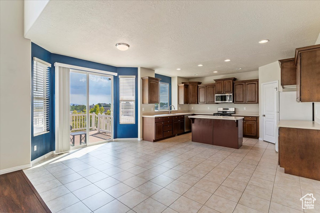 Photo 7 - 2008 E Redtail Way, Layton UT 84040