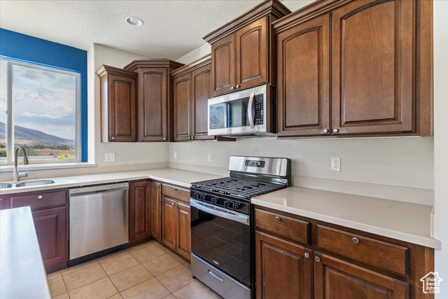 Photo 11 - 2008 E Redtail Way, Layton UT 84040